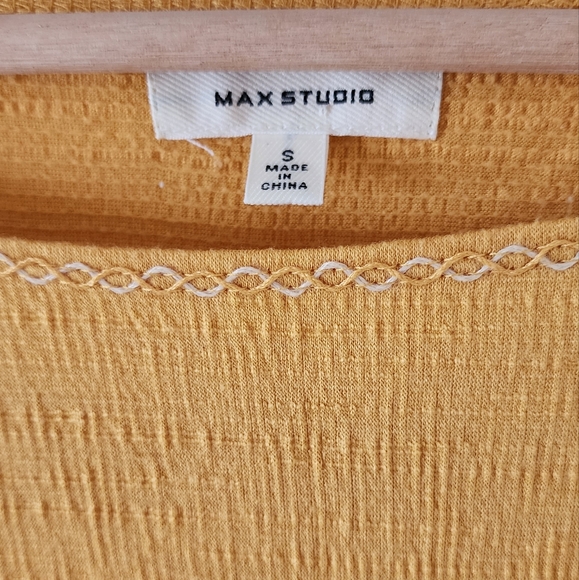 Max Studio Top - Picture 4 of 4